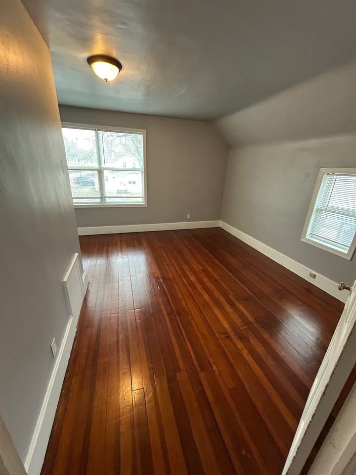 821 Minnesota Ave #NA - Photo 5 of 18