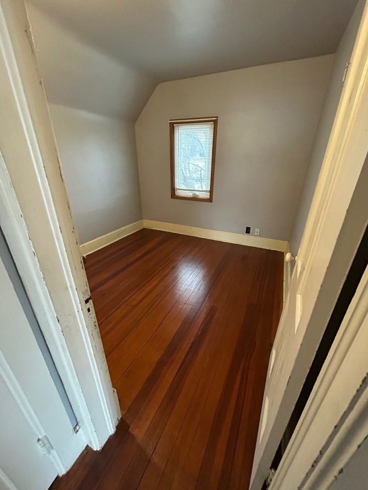 821 Minnesota Ave #NA - Photo 7 of 18
