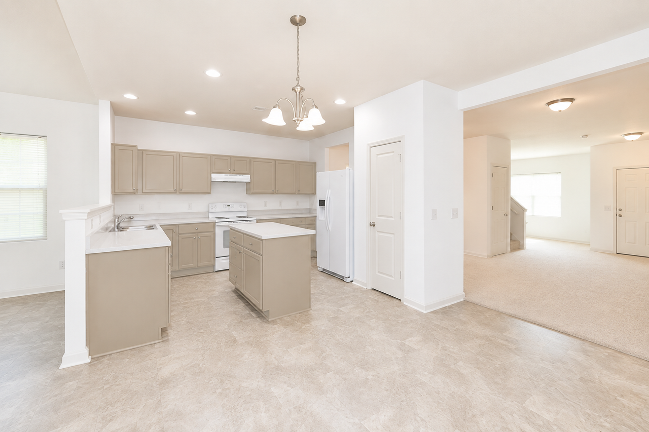 13958 Catalina Dr #NA - Photo 5 of 20