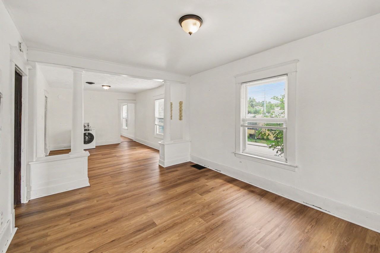 29 Coldbrook St Ne #2 - Photo 3 of 10