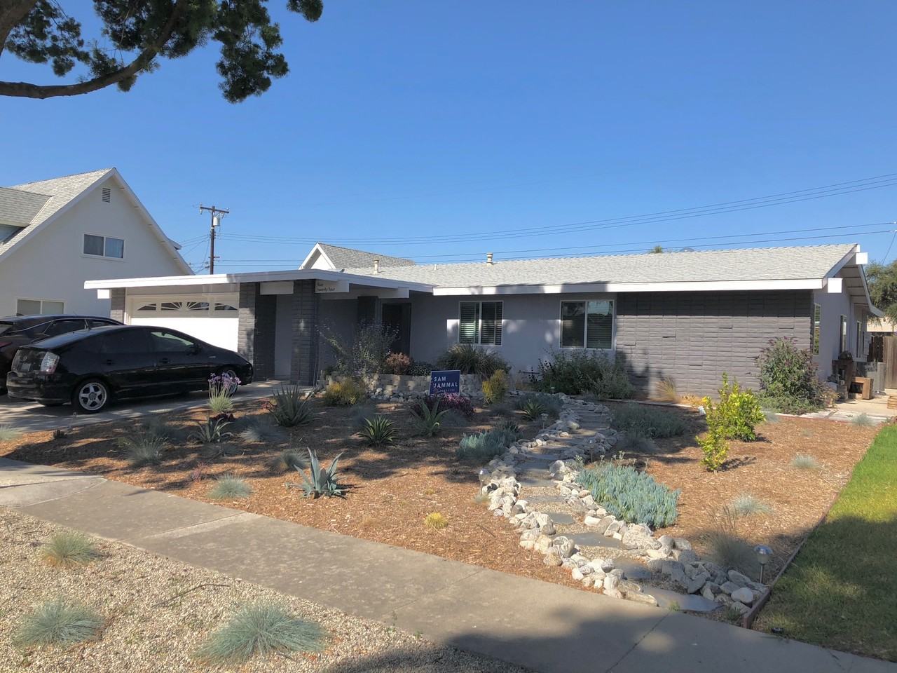 524 Stanford Ave #NA - Photo 3 of 4
