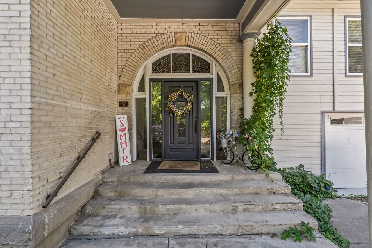 2971 Mumbarto Ave #D - Photo 2 of 14