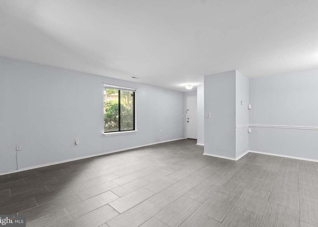 13200 Chalet Pl #102 - Photo 3 of 18