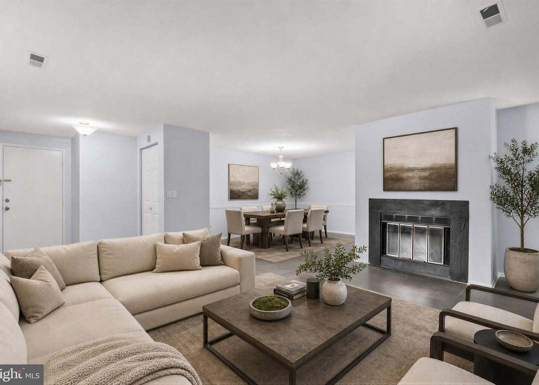 13200 Chalet Pl #102 - Photo 4 of 18