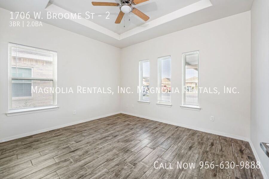 1706 W Broome St #2 - Photo 5 of 16