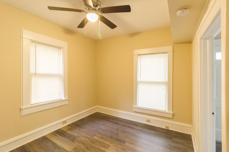 37728 2nd St - Photo 5 of 15