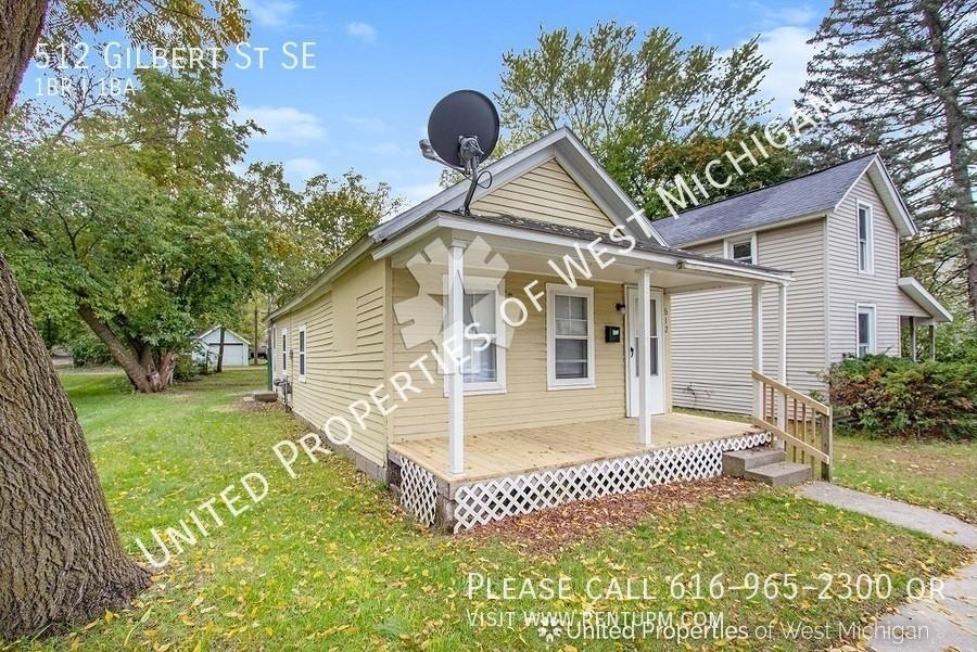 512 Gilbert St Se - Photo 3 of 17