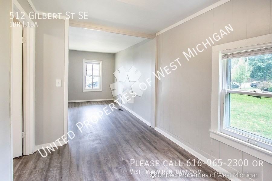 512 Gilbert St Se - Photo 7 of 17