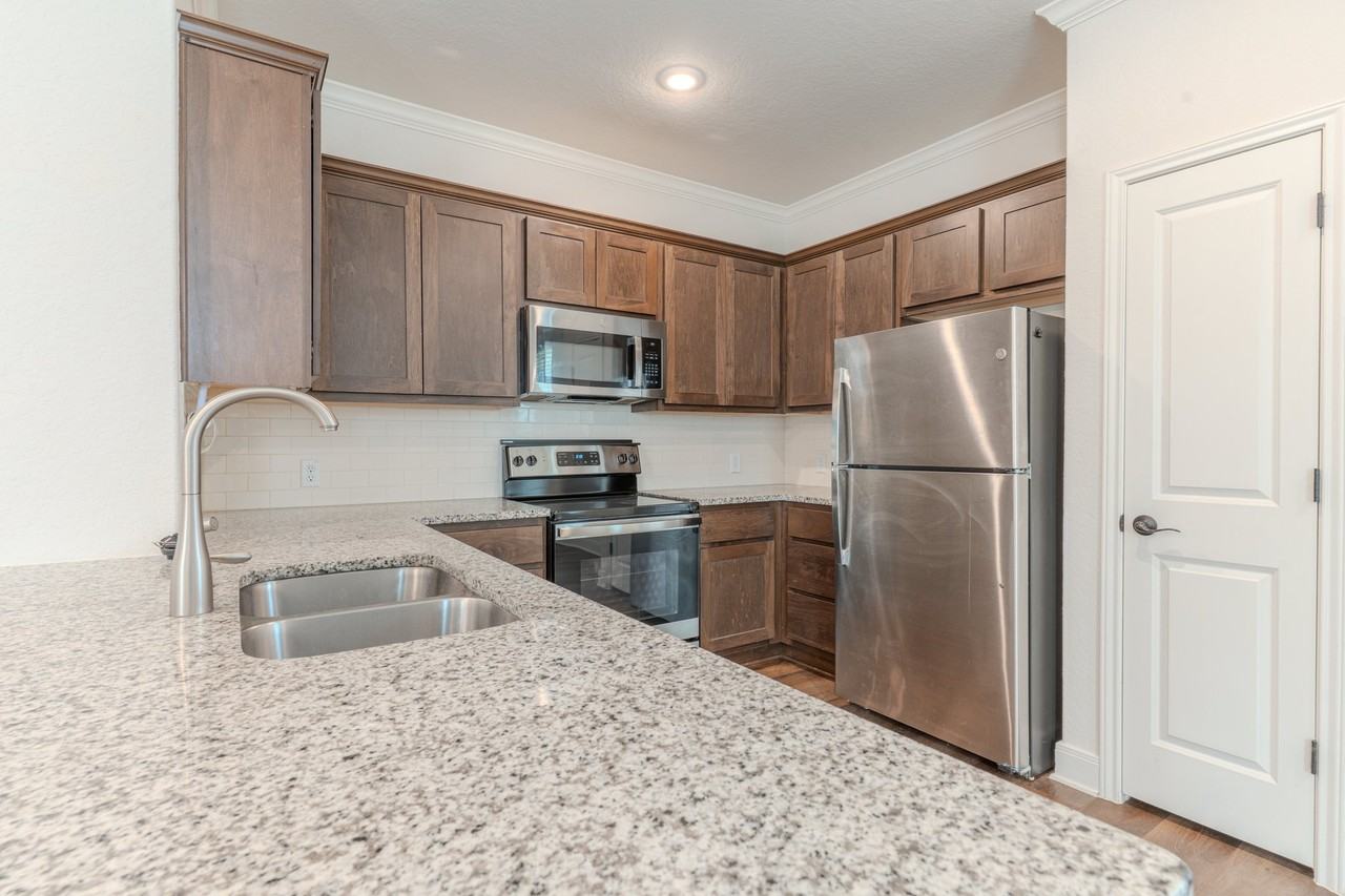 10310 Candlewood Way #101 - Photo 2 of 20