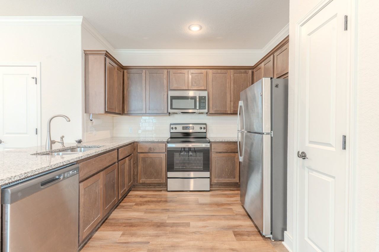 10310 Candlewood Way #101 - Photo 3 of 20