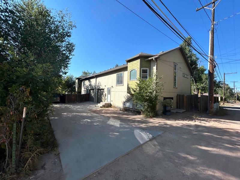 913 E Uintah St - Photo 2 of 18