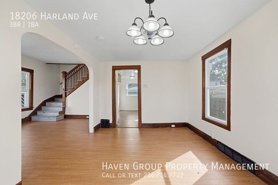 18206 Harland Ave - Photo 7 of 25