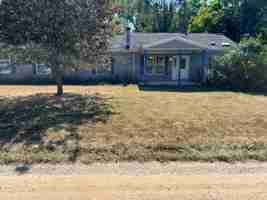 featured image of 420 Decker St