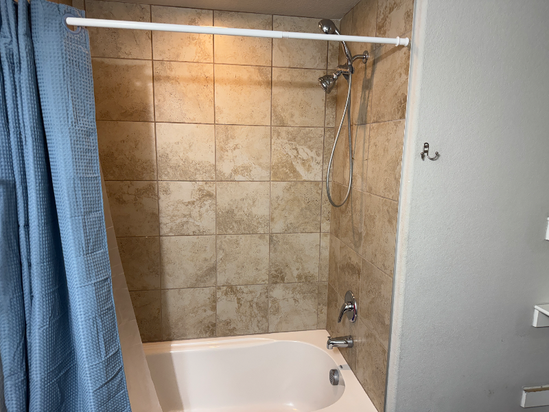 809 Nw 67th Ave - Photo 4 of 7