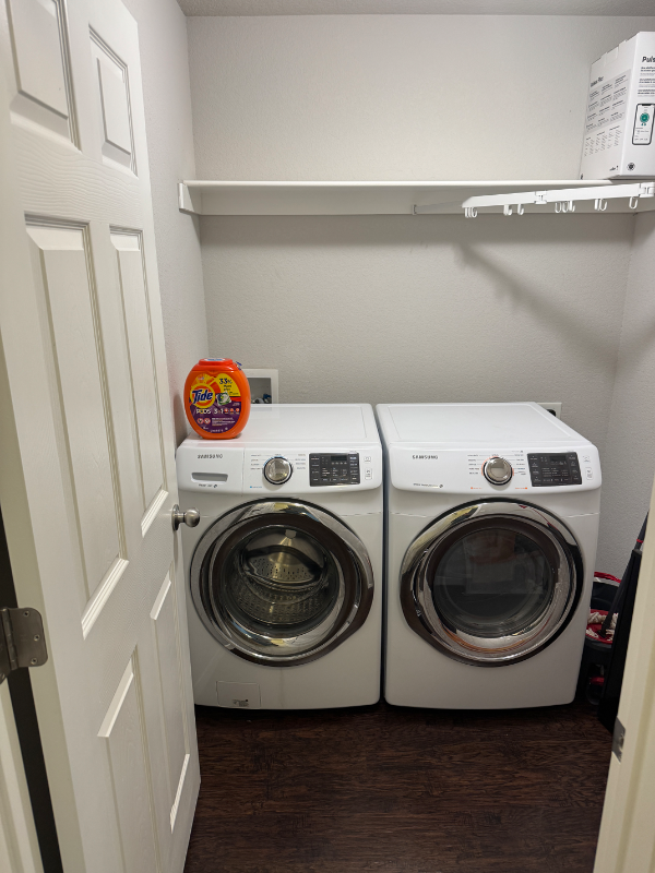 809 Nw 67th Ave - Photo 5 of 7