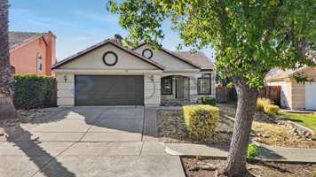 featured image of 4764 Brookside Cir