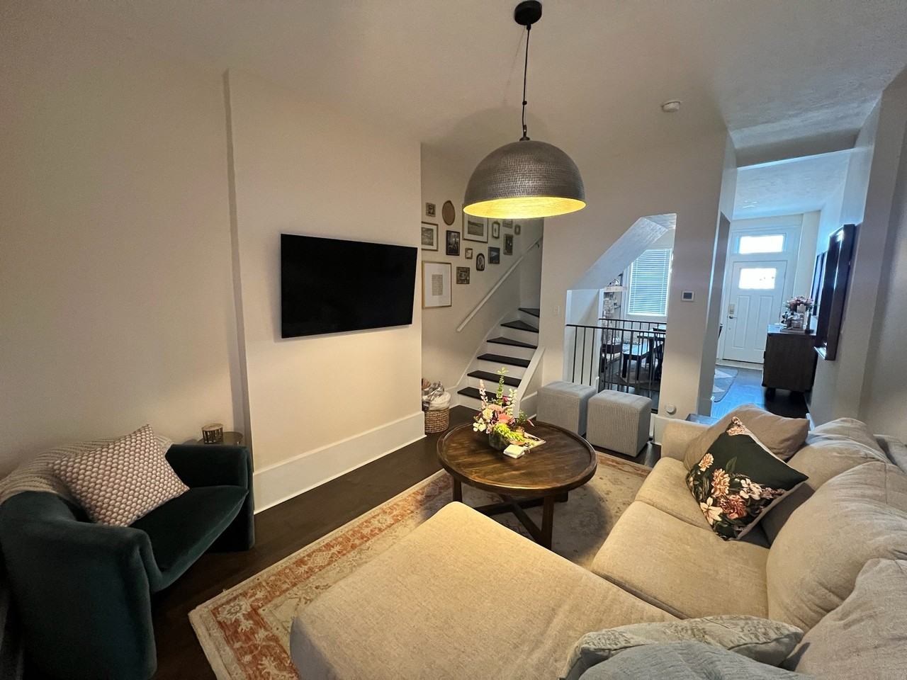 166 1/2 38th St - Photo 2 of 20