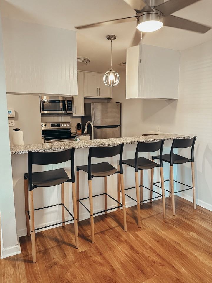 221 N Cedar St #B - Photo 3 of 8