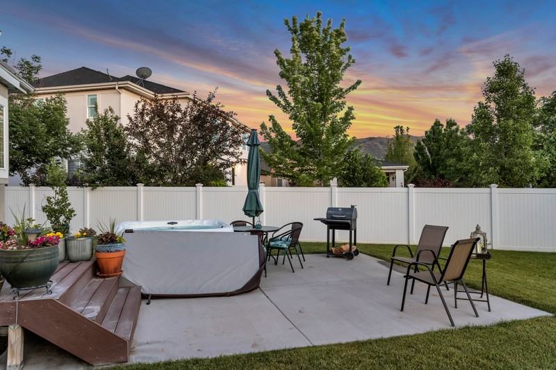 13320 S Lakemont Dr - Photo 4 of 41