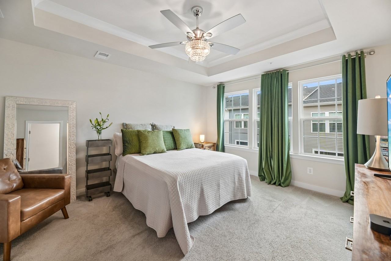 11310 Meridian Hill Way - Photo 5 of 20