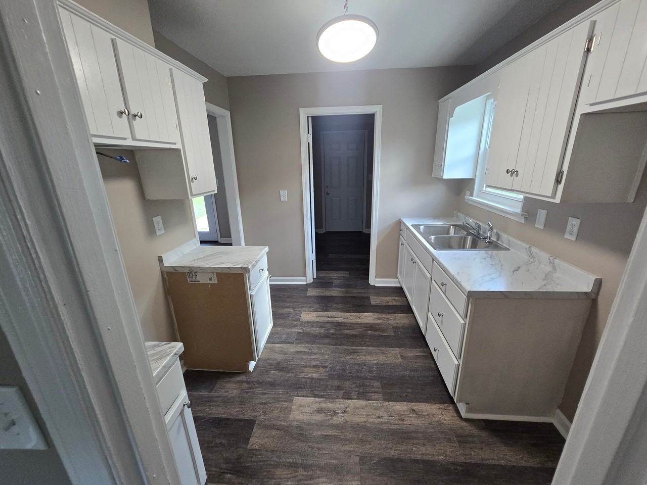 4512 Hurlston Dr - Photo 3 of 10