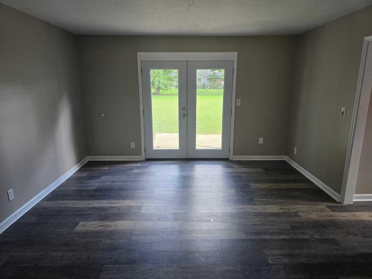 4512 Hurlston Dr - Photo 5 of 10