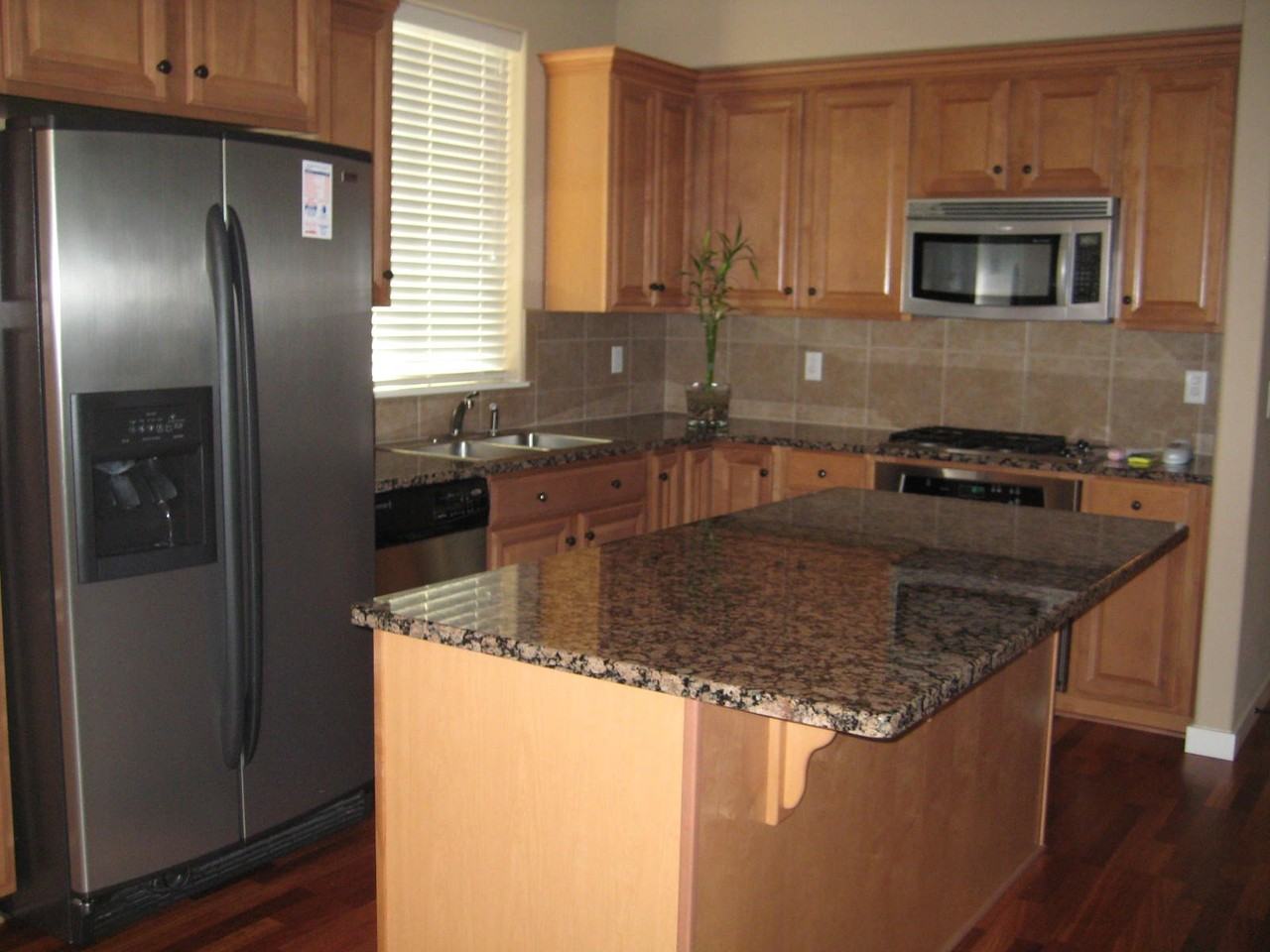 6417 Ne Southbrook Ct - Photo 4 of 20