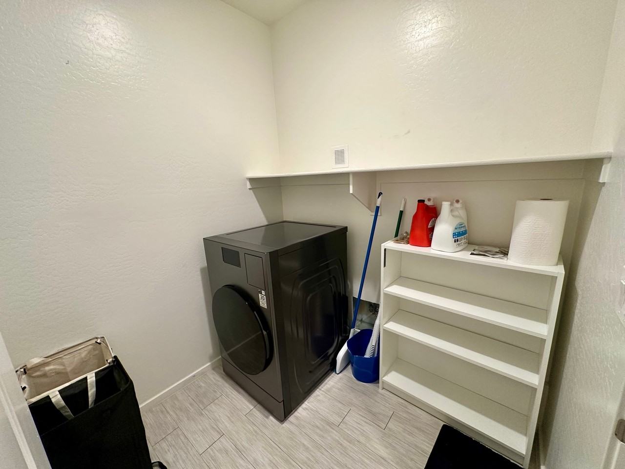 2351 E Hidalgo Ave - Photo 7 of 9