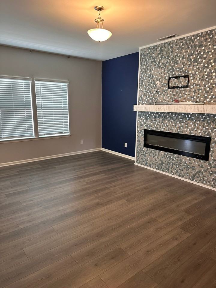 7556 Hartsfield Dr - Photo 5 of 20