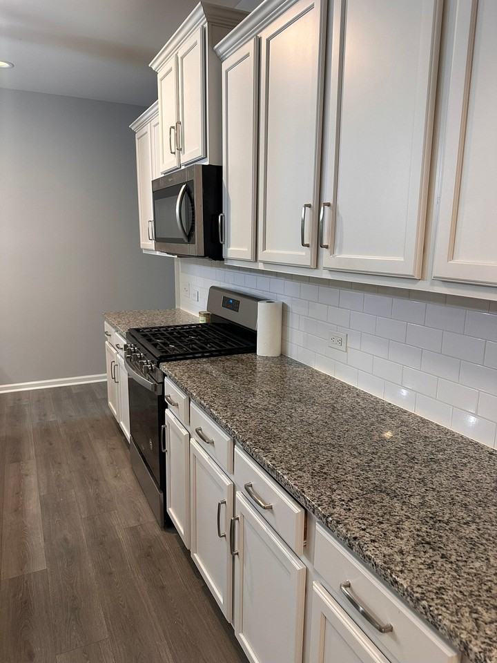 7556 Hartsfield Dr - Photo 6 of 20