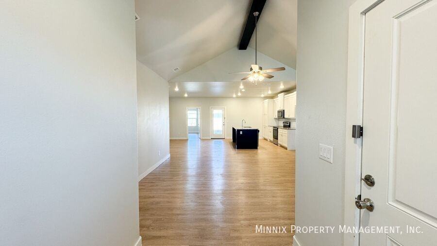 5518 120th St - Photo 3 of 19