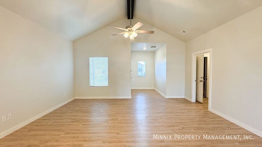 5518 120th St - Photo 5 of 19