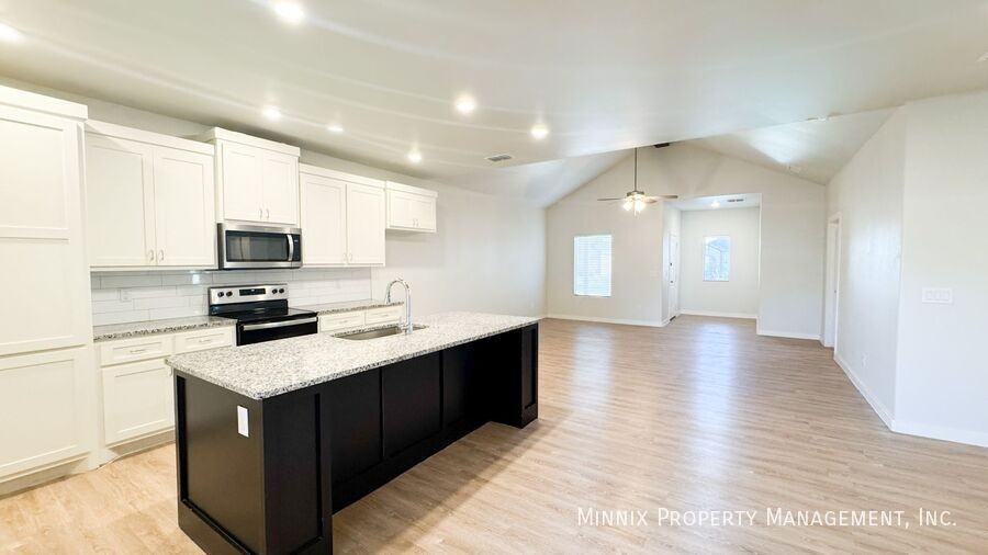 5518 120th St - Photo 7 of 19