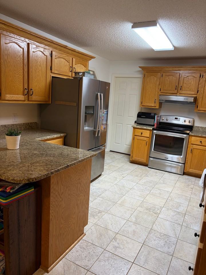 2960 Ashlynn Way - Photo 4 of 9