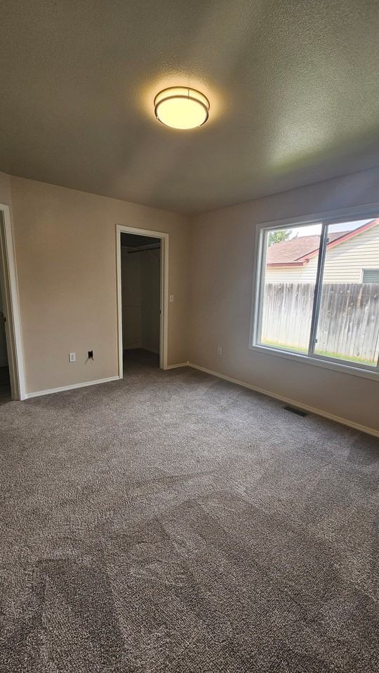 11340 W Ardyce St - Photo 6 of 9