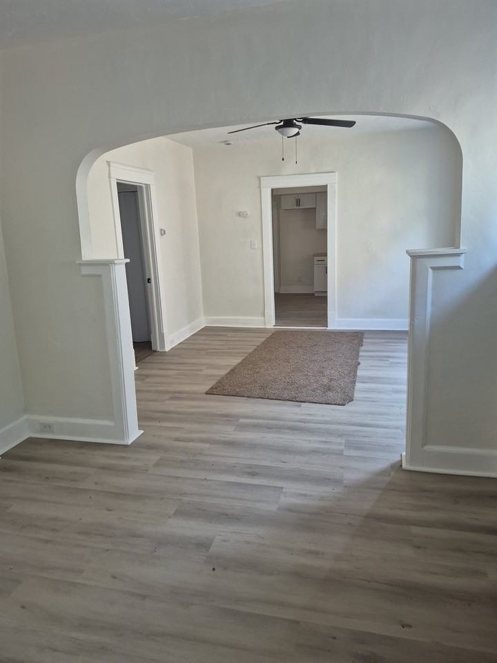 3449 W 54th St - Photo 6 of 20
