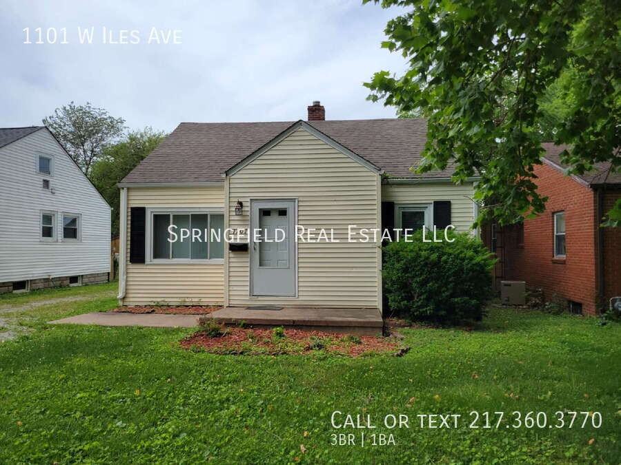 1101 W Iles Ave - Photo 2 of 24