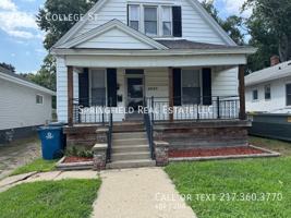 featured image of 2027 S College St