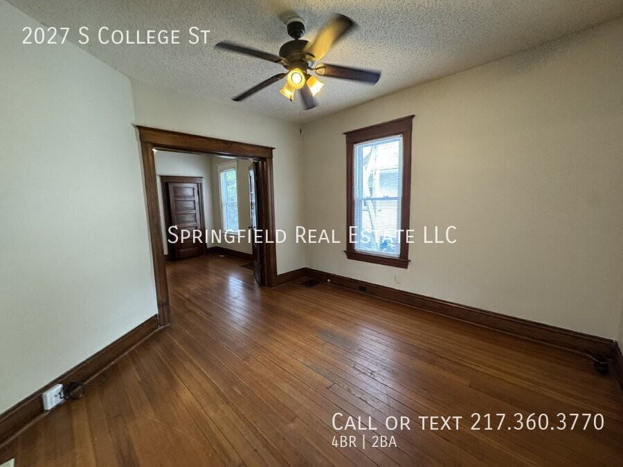 2027 S College St - Photo 4 of 18