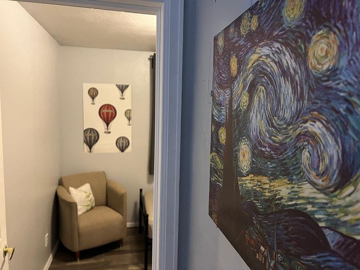 10 Bowie Ct - Photo 7 of 8
