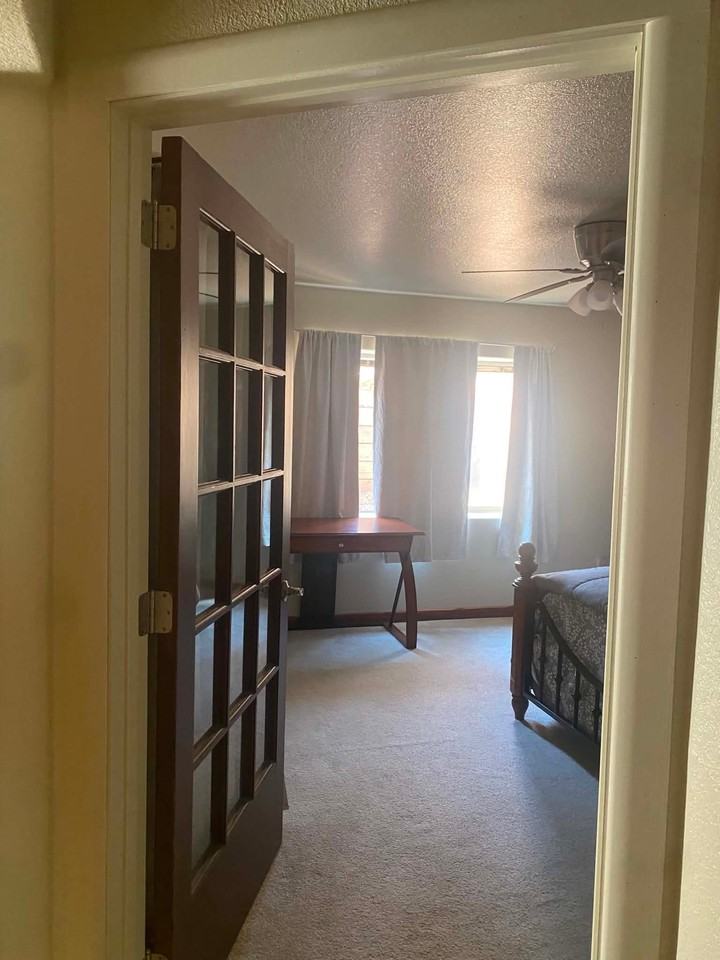 1113 Browning Ave - Photo 6 of 19