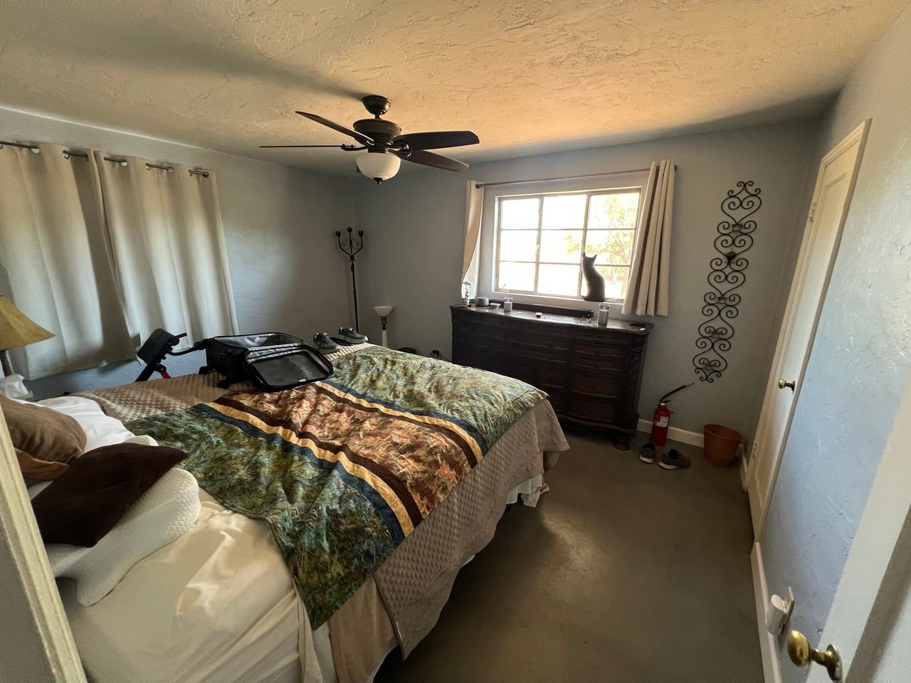 2126 E Water St - Photo 5 of 10