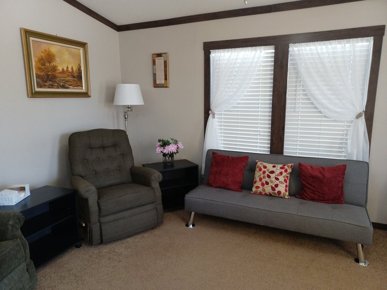 745 Derrick Dr - Photo 2 of 11
