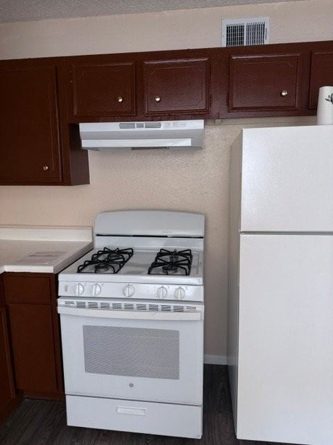 8207 Landing Ave #17 - Photo 3 of 10