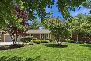 featured image of 9821 Pembroke Ln