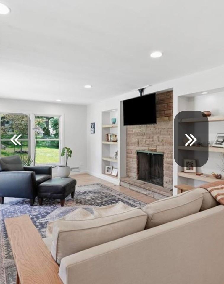 9821 Pembroke Ln - Photo 2 of 13