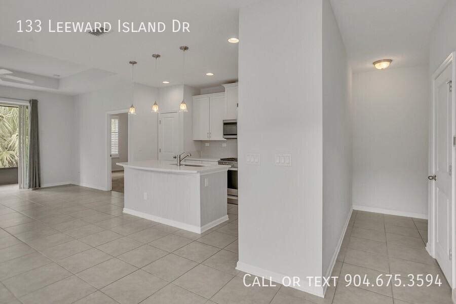 133 Leeward Island Dr - Photo 4 of 48