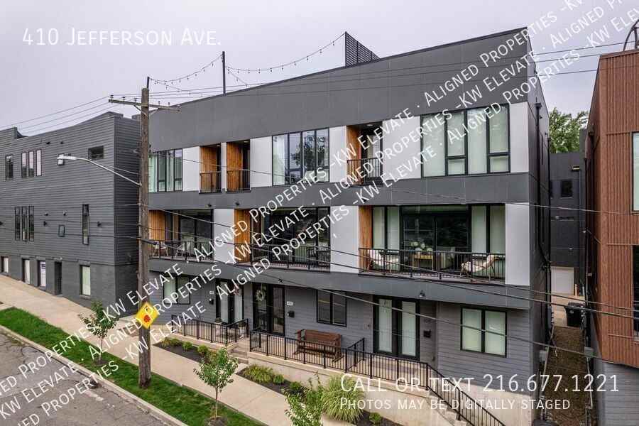 410 Jefferson Ave - Photo 3 of 50