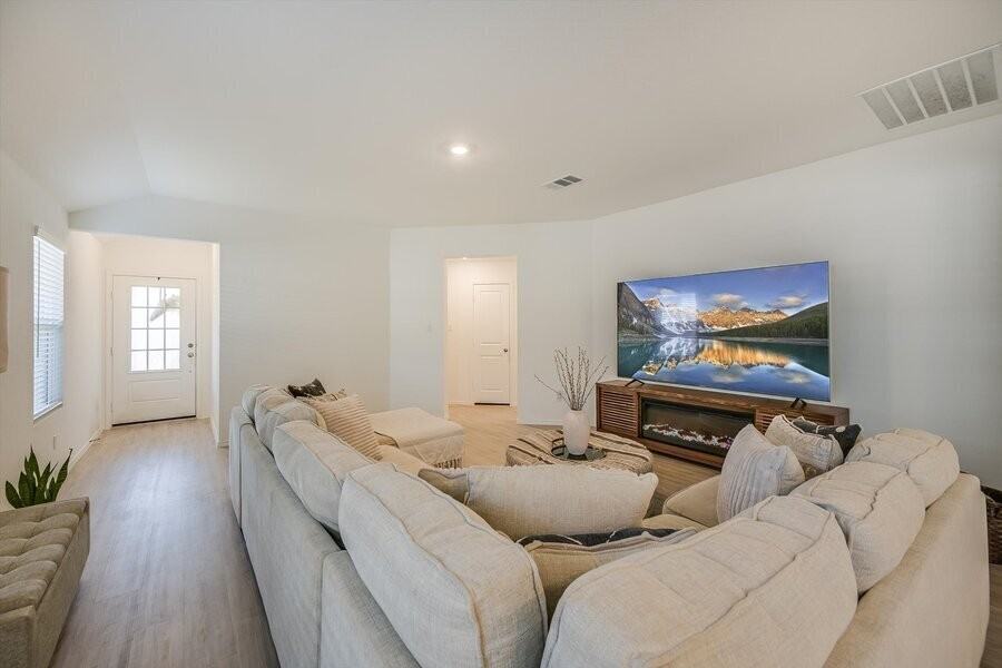1701 Chapel Ranch Rd - Photo 3 of 28
