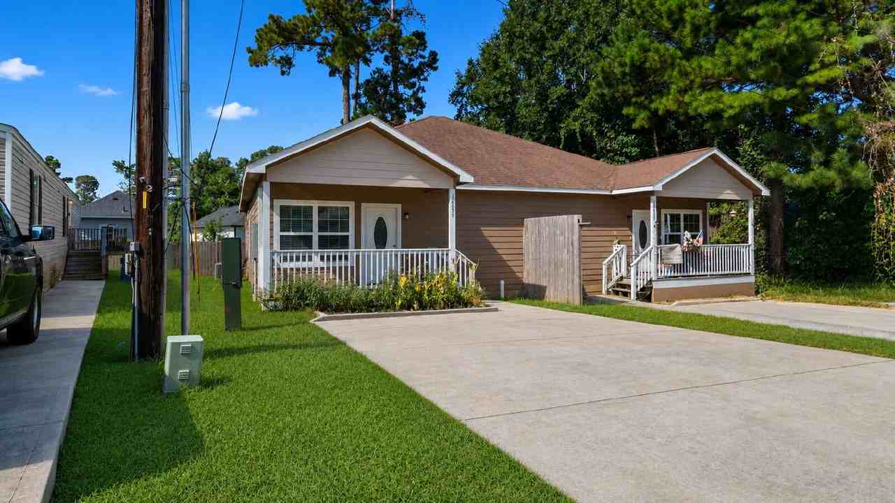 16697 E Forrestal - Photo 2 of 25